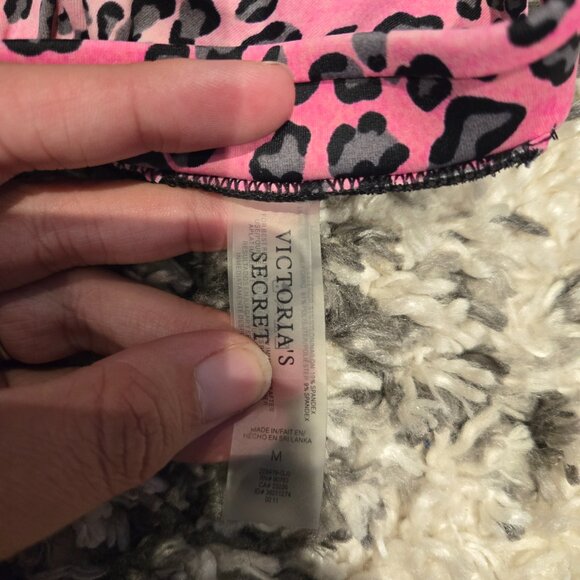 VICTORIA'S SECRET Pink & Black Leopard Halter Bikini Top Padded Medium M Swim - Picture 2 of 2